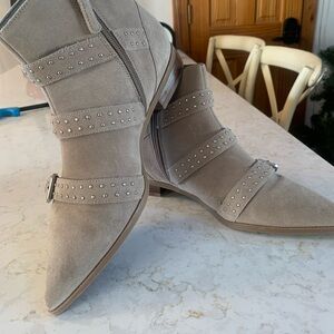 Gorgeous suede ankle boots with buckles and wooden heel